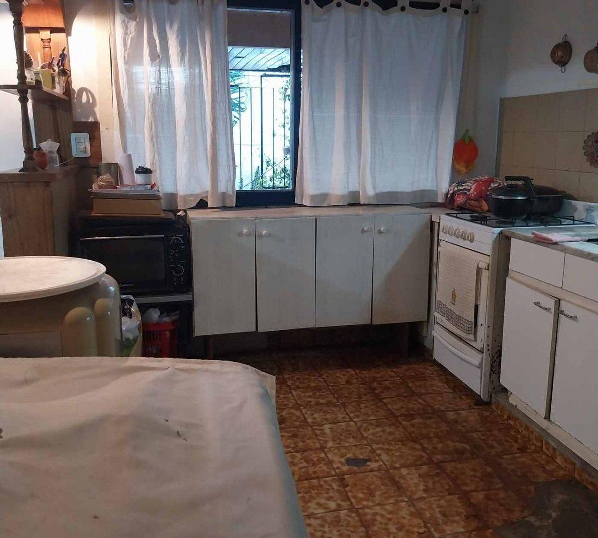 Foto de VENTA CASA 4 AMBIENTES RAFAEL CASTILLO, imagen 4