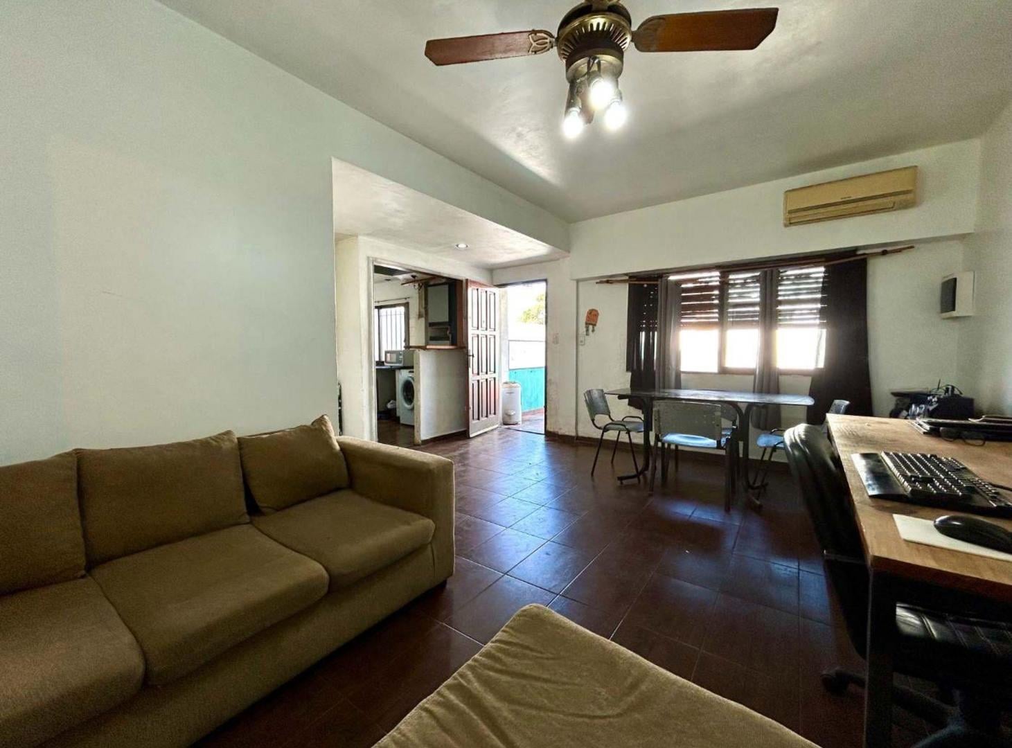 Foto de VENTA PH 3 AMBIENTES CON COCHERA VILLA SARMIENTO, imagen 2