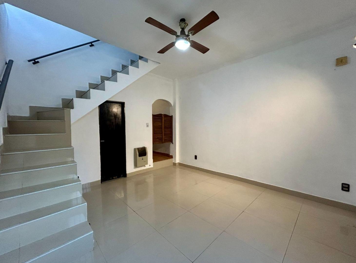 Foto de Venta Dúplex 3 Ambientes en Castelar Apto Crédito, imagen 1