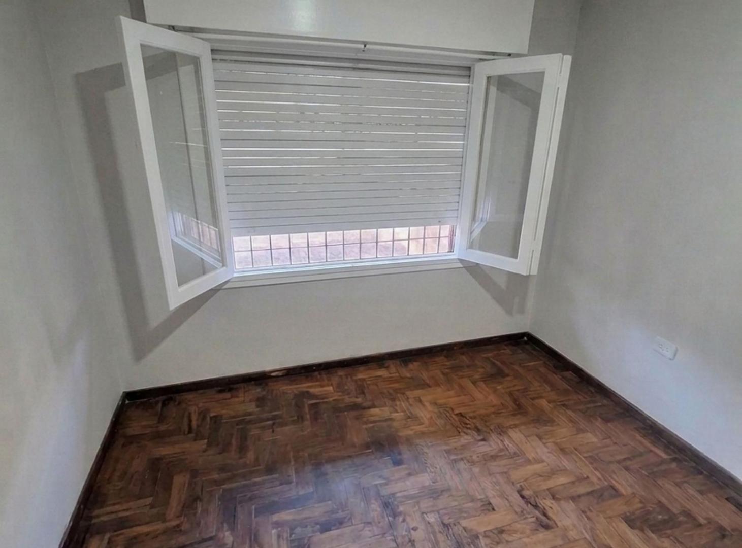 Foto de VENTA PH 4 AMBIENTES ITUZAINGO, imagen 4
