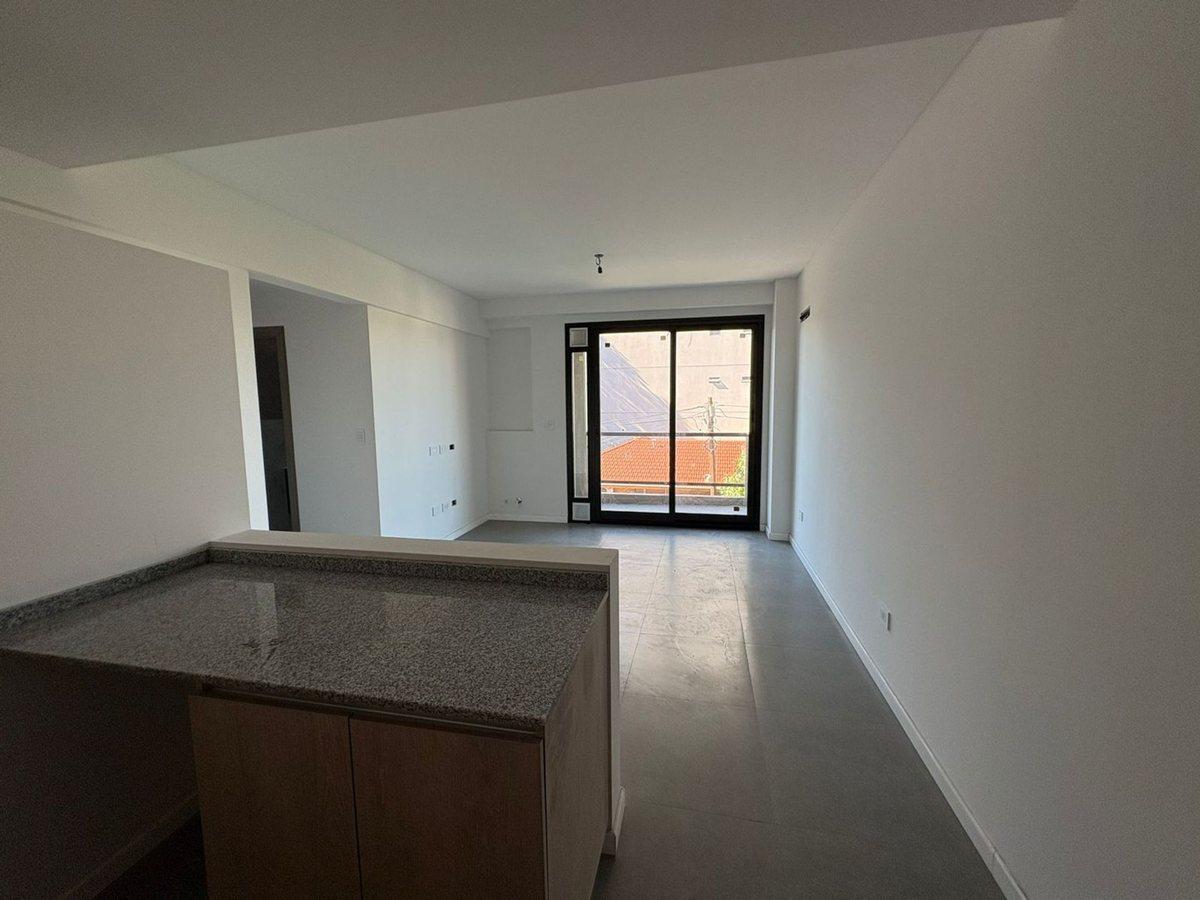 Foto de VENTA DEPARTAMENTO 2 AMBIENTES FLORESTA A ESTRENAR, imagen 2
