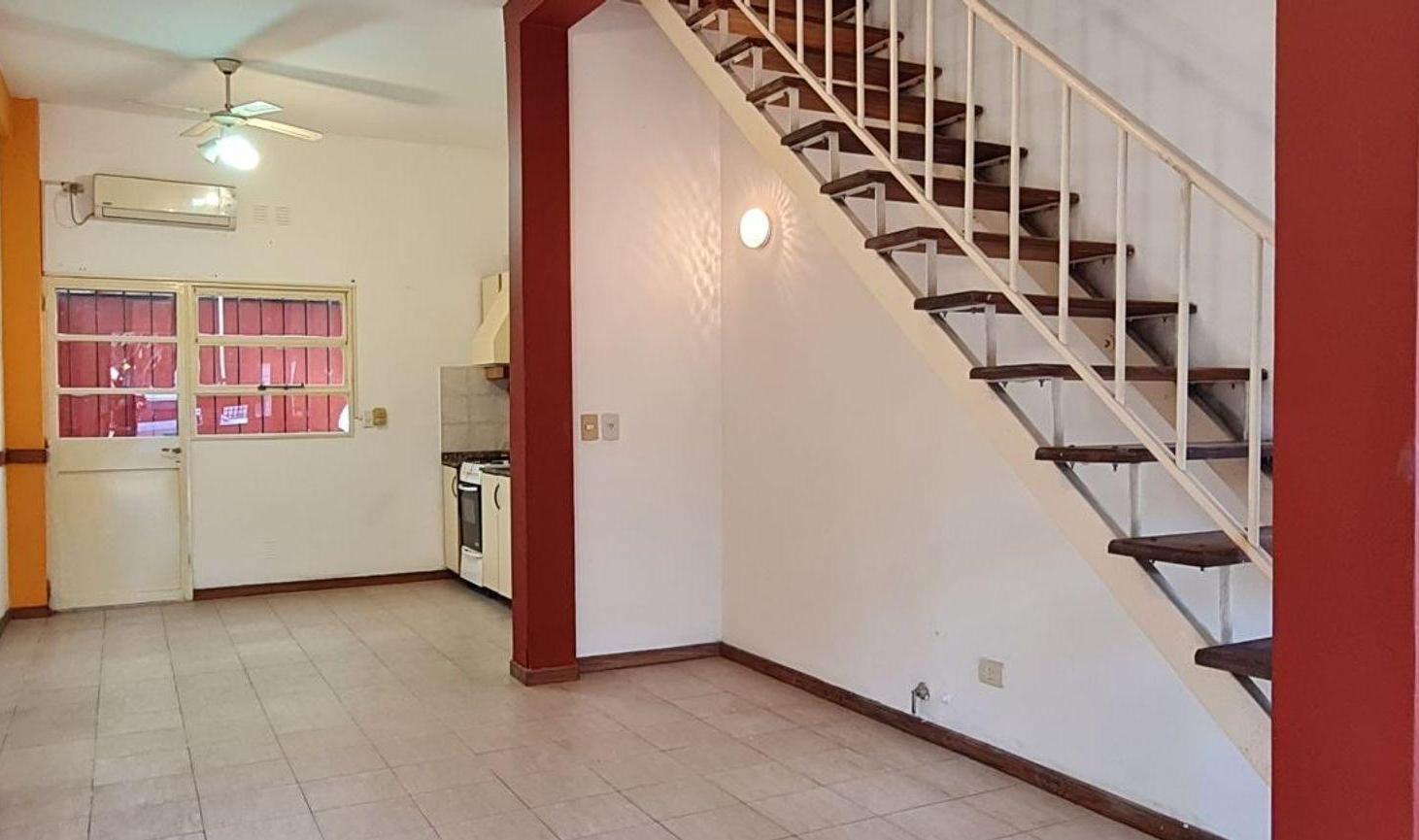 Foto de Venta PH Dúplex 3 Ambientes al Frente Caseros, imagen 5