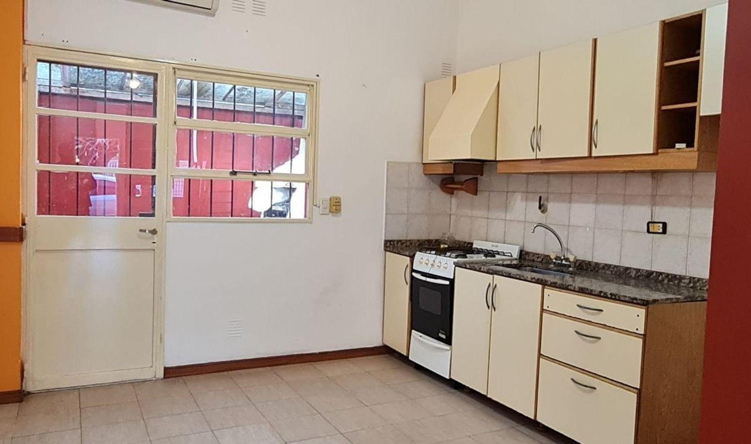 Foto de Venta PH Dúplex 3 Ambientes al Frente Caseros, imagen 4