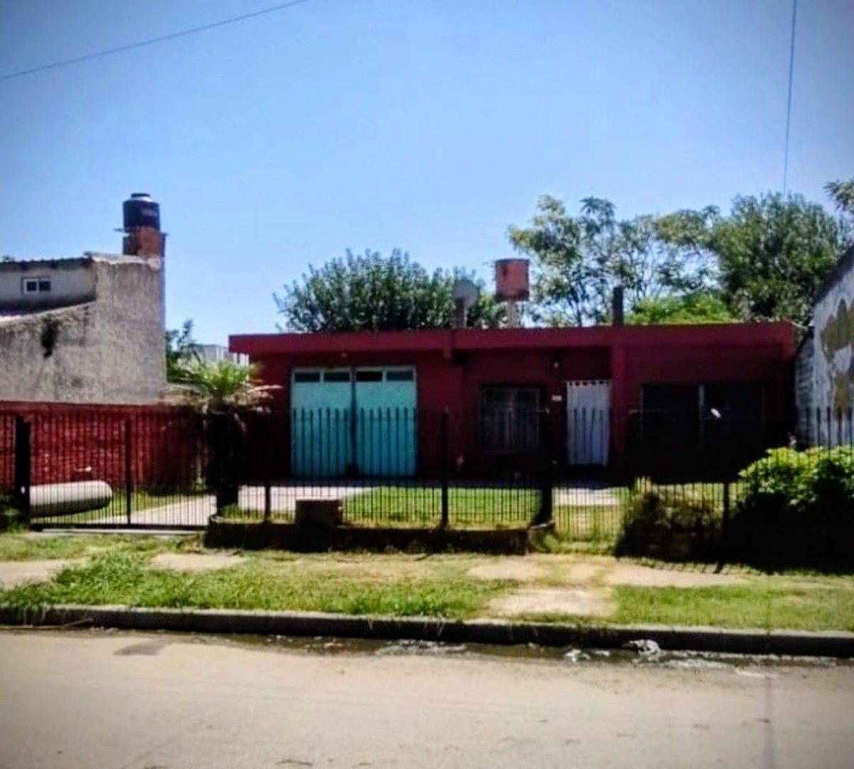 Foto de VENTA DE CASA DE CUATRO AMBIENTES LAFERRERE, imagen 2