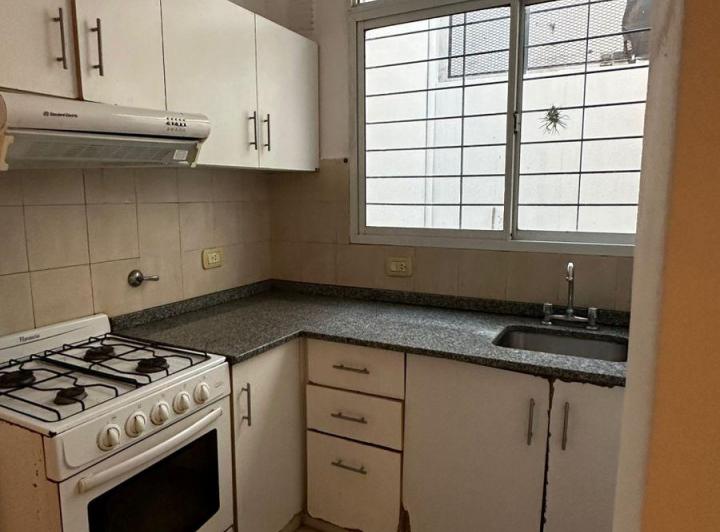PICHINCHA 1 DORM PATIO BALCON TERRAZA C/PARRILLERO 5