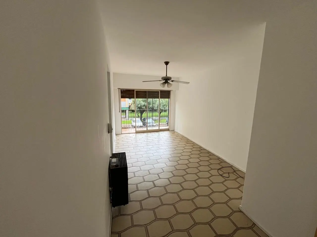 VENTA DPTO 4 AMB C/BALCÓN TAPIALES 5