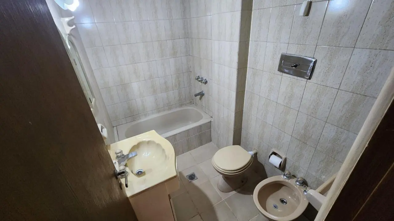 DEPARTAMENTO EN VENTA  2 AMB MICROCENTRO 4