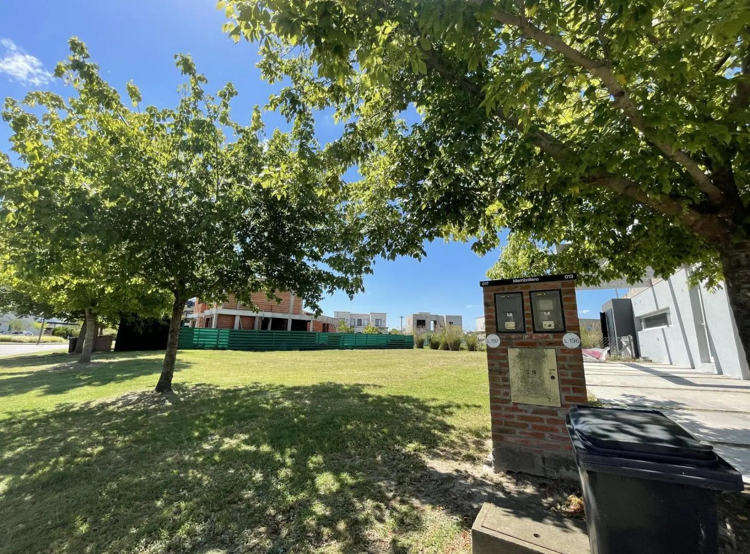 Venta lote 25 x 32 Puertos del Lago Barrio Acacias 5
