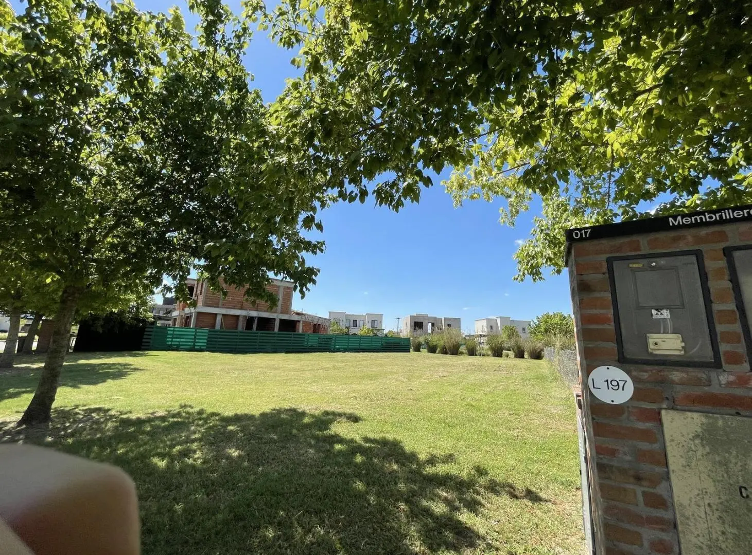 Venta lote 25 x 32 Puertos del Lago Barrio Acacias 4