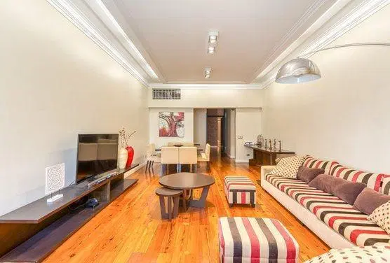VENTA PISO 7 AMBIENTES CON COCHERA PALERMO 4