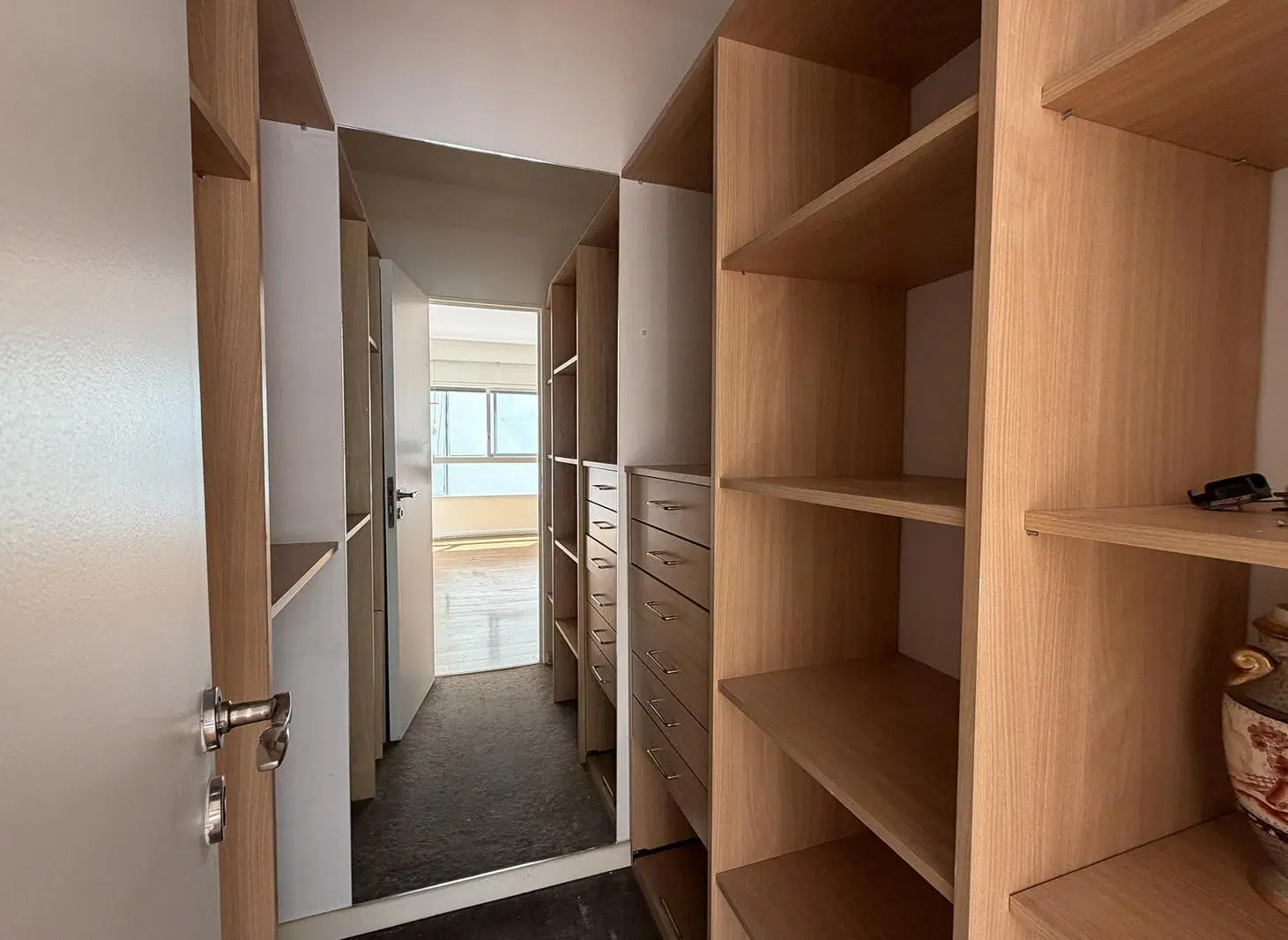 VENDE DEPARTAMENTO 3 AMBIENTES CON COCHERA Y BAULERA RECOLETA 5