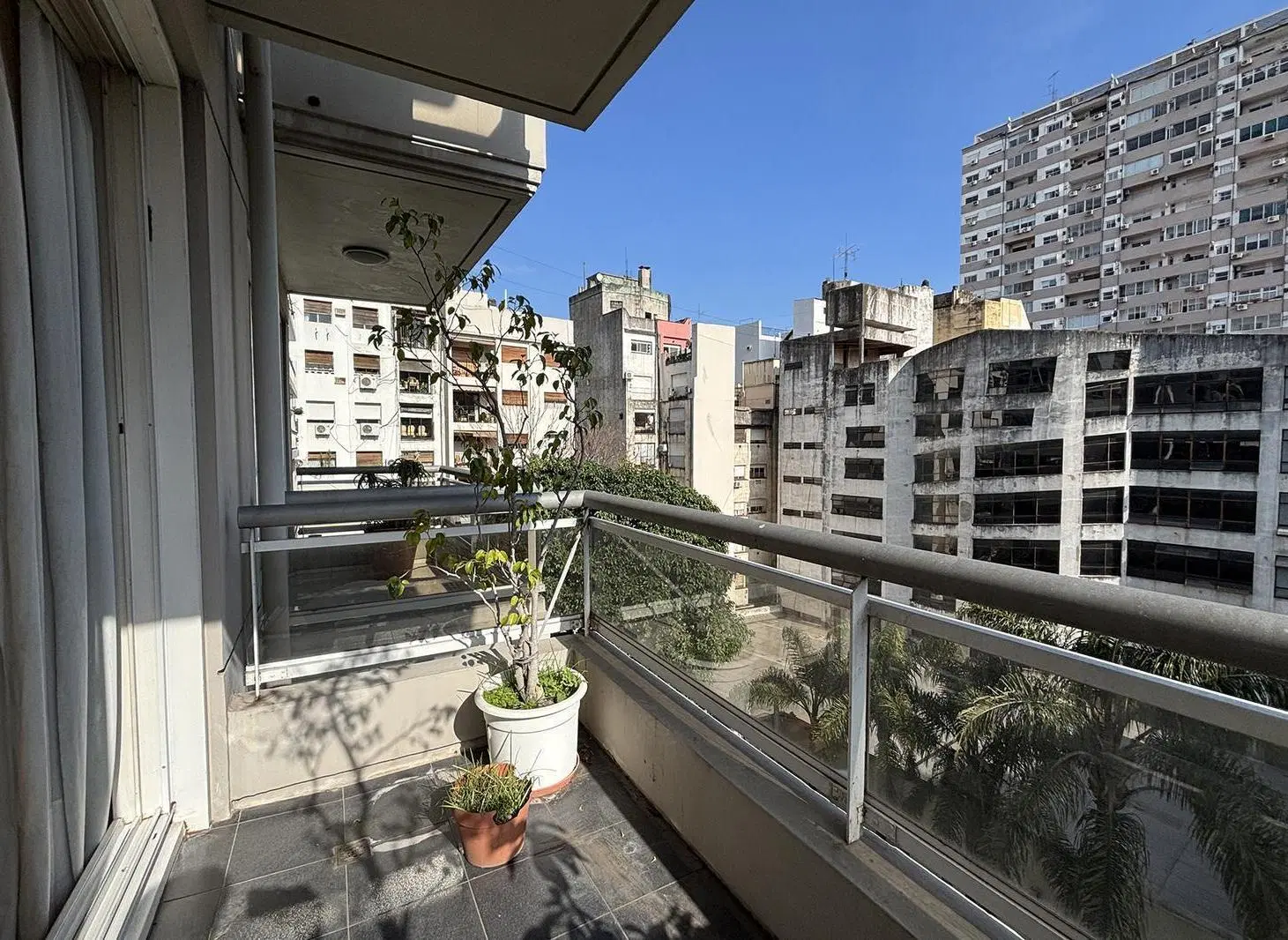 VENDE DEPARTAMENTO 3 AMBIENTES CON COCHERA Y BAULERA RECOLETA 3