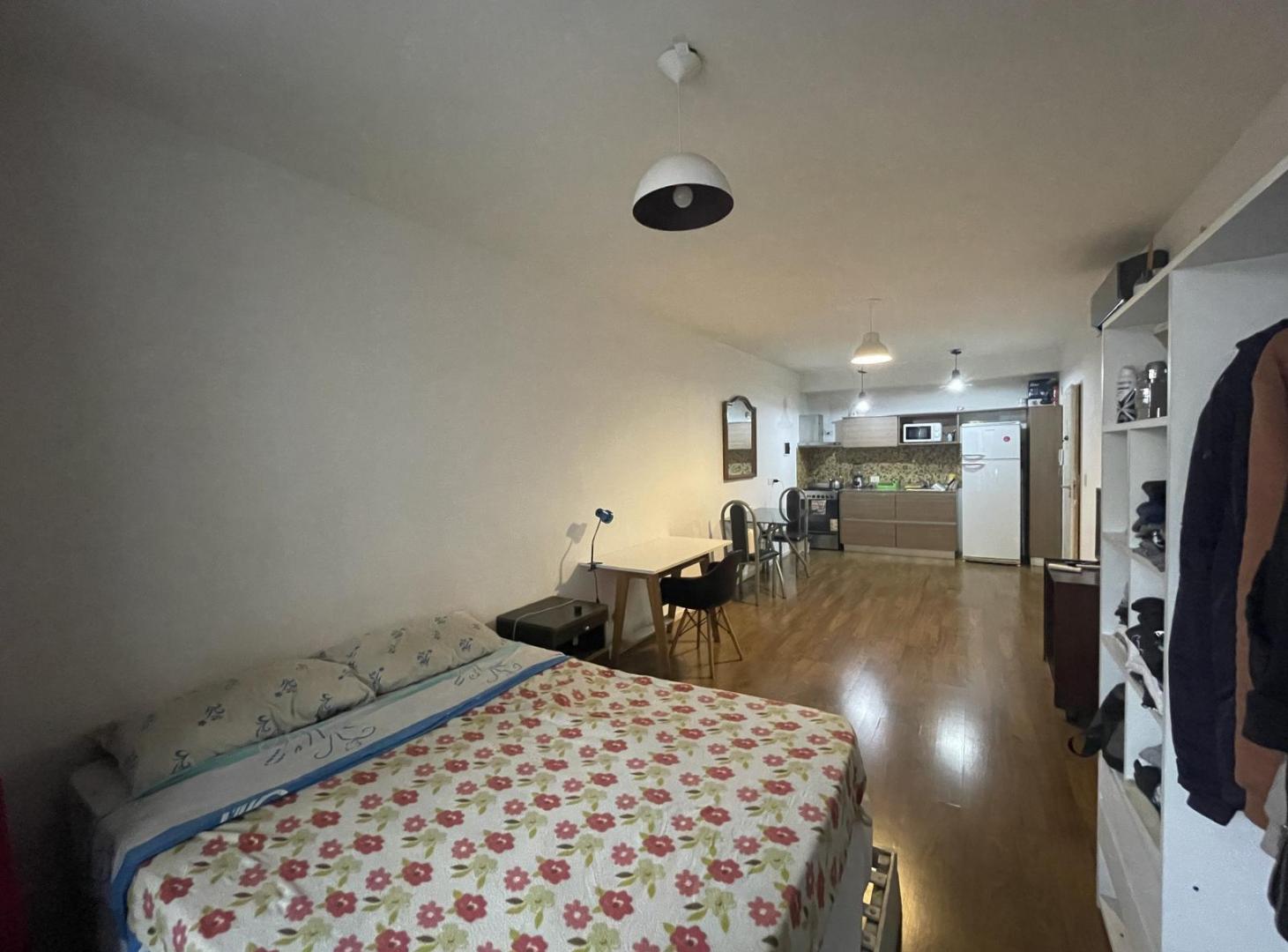 Foto de Venta departamento monoambiente en Villa Devoto con cochera descubierta., imagen 2