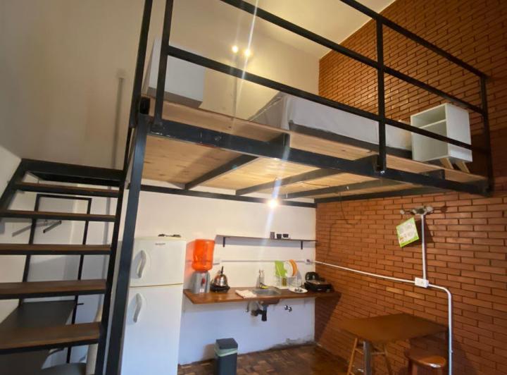 Departamento estilo Loft, con techo abre y cierra y terraza privativa. 2