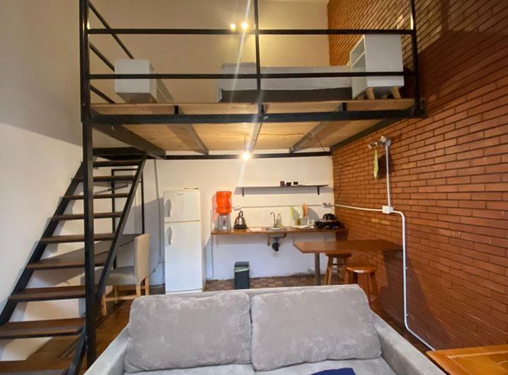 Departamento estilo Loft, con techo abre y cierra y terraza privativa. 1
