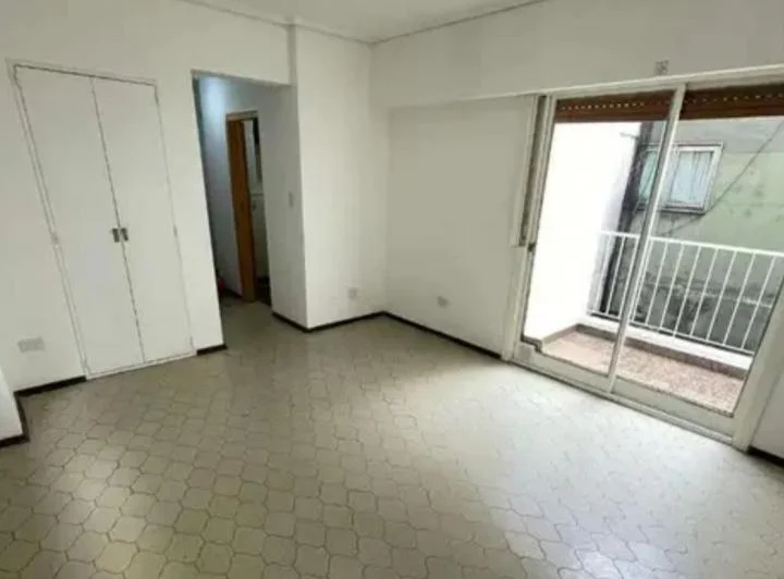Hermoso monoambiente con balcón, cocina independiente con calefon y cocina nuevo 1