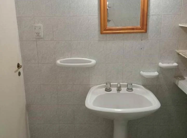 Se alquila departamento 5