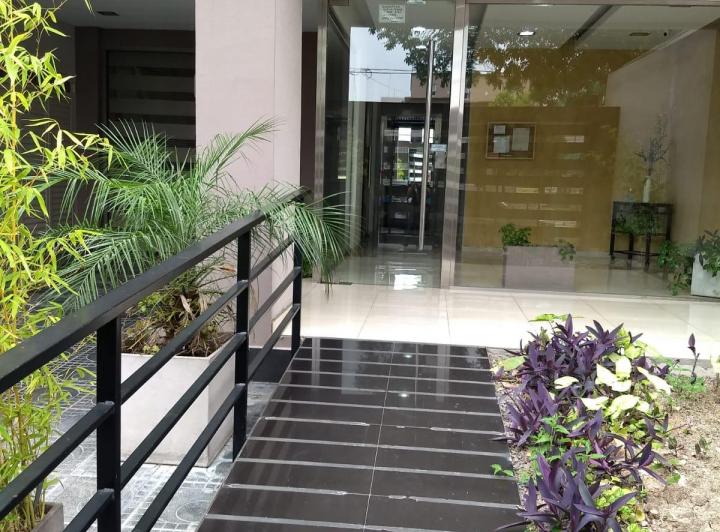 Excelente monoambiente, con balcón y vista abierta 1