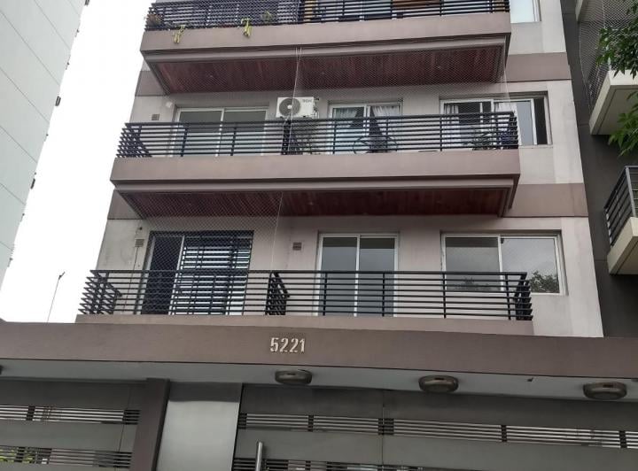 Excelente monoambiente, con balcón y vista abierta 2