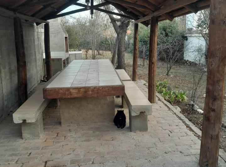 Chalet en Icho Cruz  a 2 cuadras del rio 1