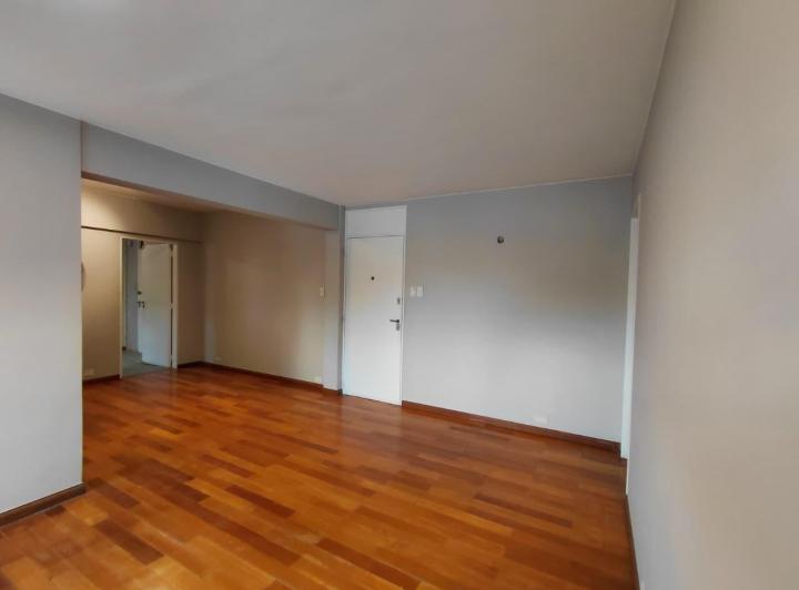Alquiler de Departamento 3 Habitaciones – Frente a Plaza España 2