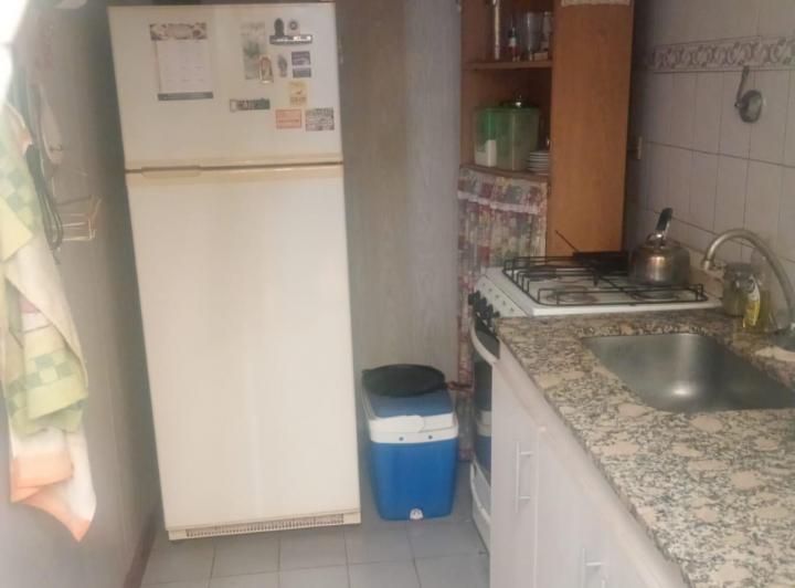 Casa en Alquiler. Lanus Este. 3 ambientes. A 1 cuadra de Centenario y Eva Peron 3