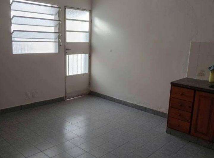 Se alquila departamento 5