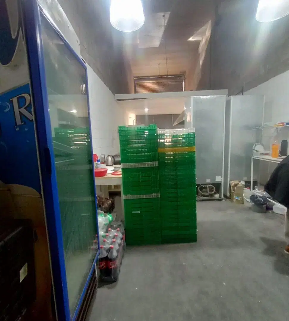 Local comercial de 60 m² en alquiler en Constitución 5