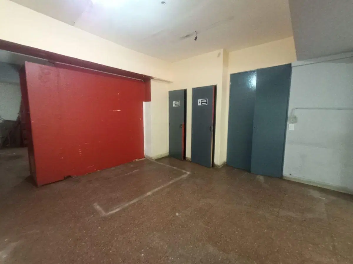 ALQUILO LOCAL COMERCIAL EN CONSTITUCION EXCELENTE UBICACION 5