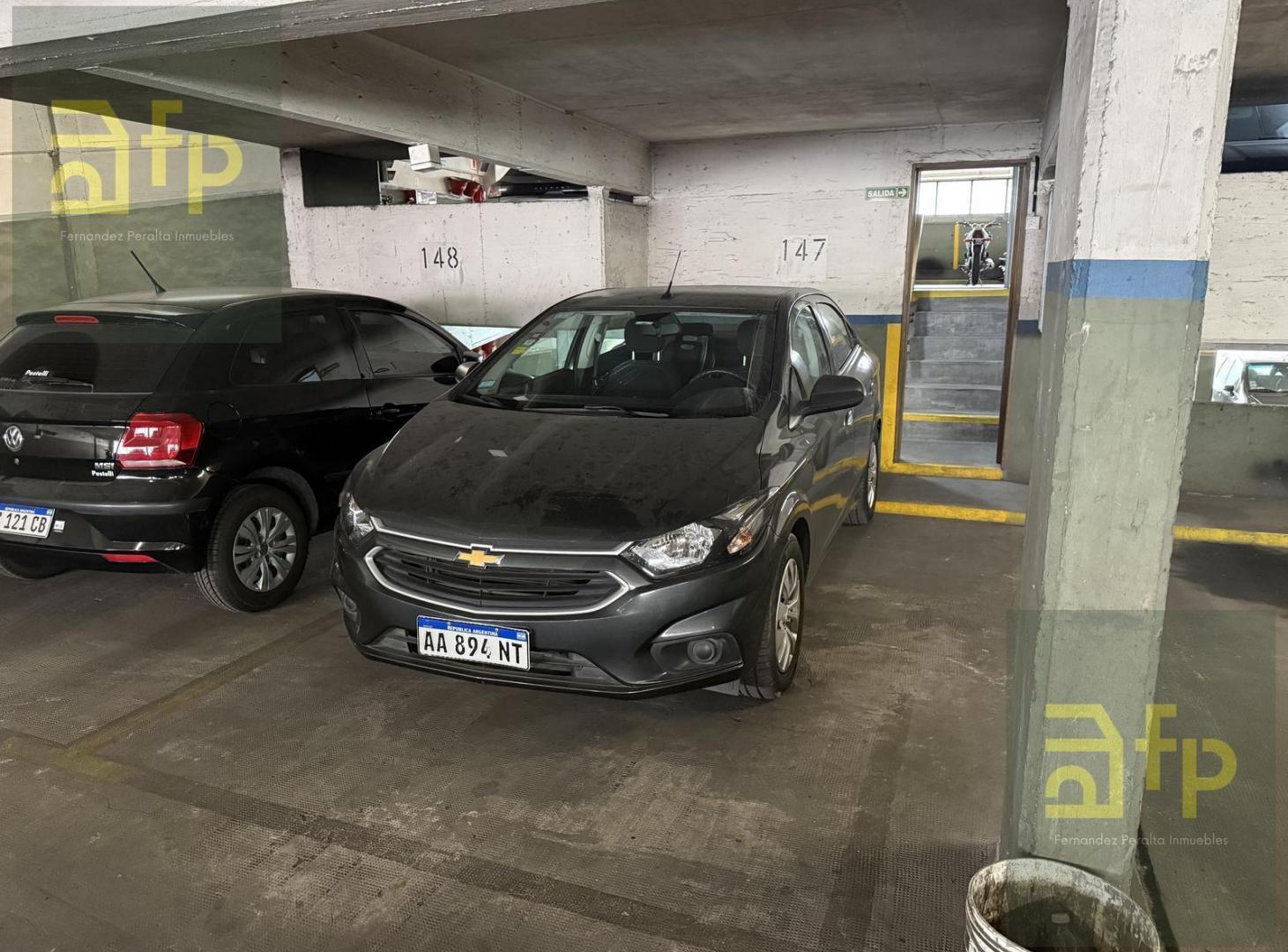 Foto de Cochera amplia en edificio de cocheras, Amenábar entre Virrey Olaguer y, imagen 4