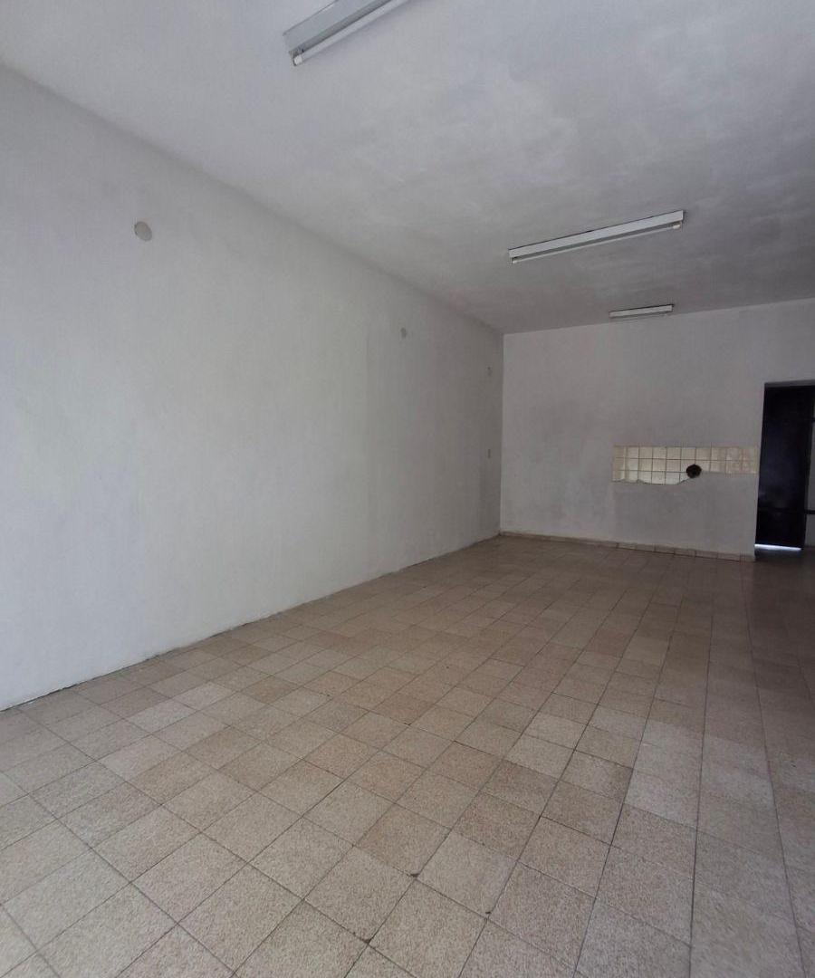 Foto de Local comercial con 67 m2 construidos en venta en Granadero Baigorria, imagen 4