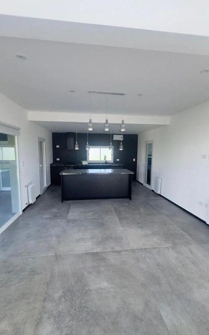 Alquiler Casa 4 dormitorios en Canning 2