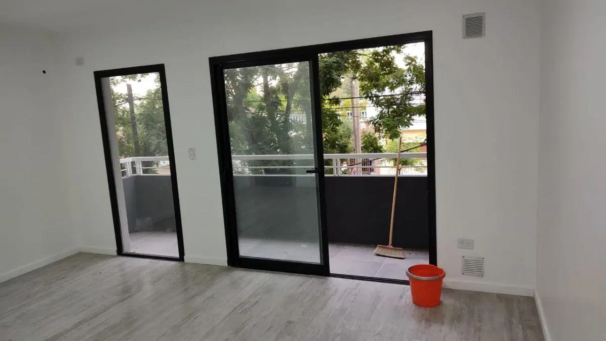 VENTA MONOAMBIENTE CON COCHERA CENTRO DE MONTE GRANDE 4