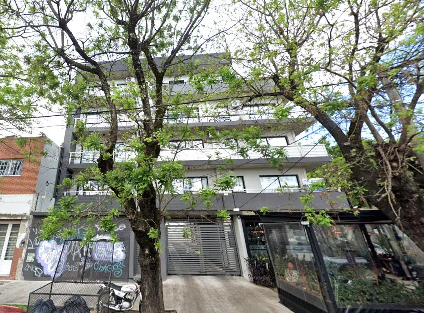 VENTA MONOAMBIENTE CON COCHERA CENTRO DE MONTE GRANDE 8
