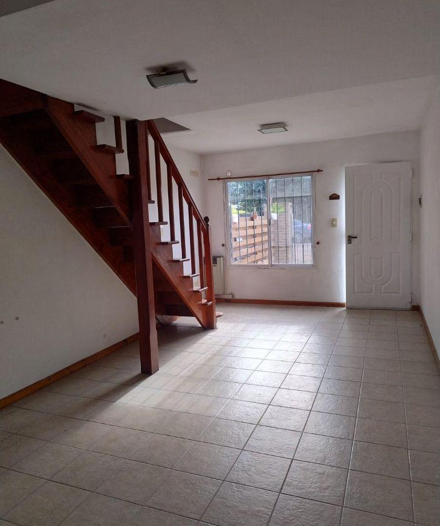 Foto de ALQUILER DUPLEX 2 DORMITORIOS CON COCHERA EL JAGUEL, imagen 1