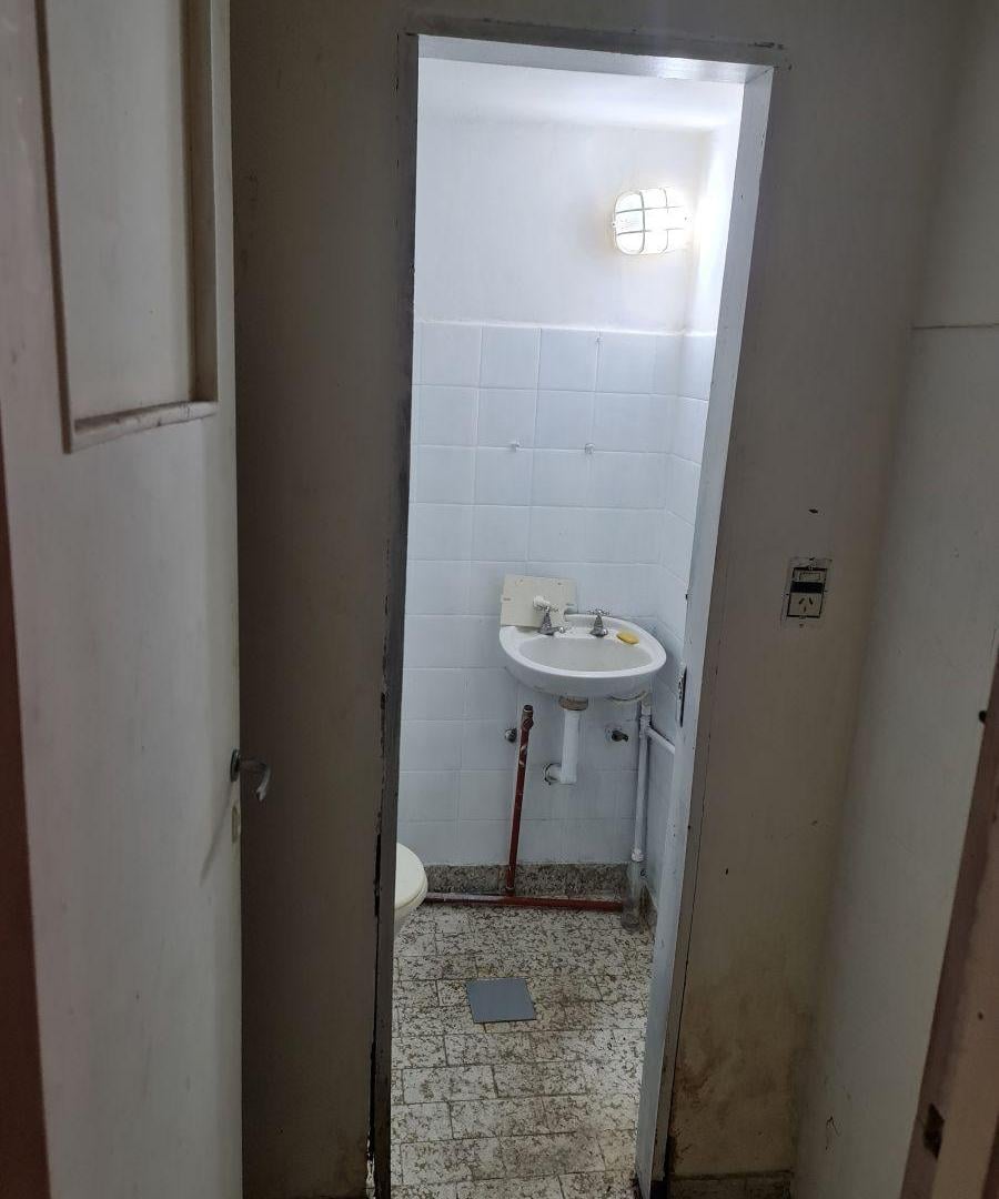 Foto de LOCAL CON VIVIENDA de 3 Plantas 2 Patios, imagen 5