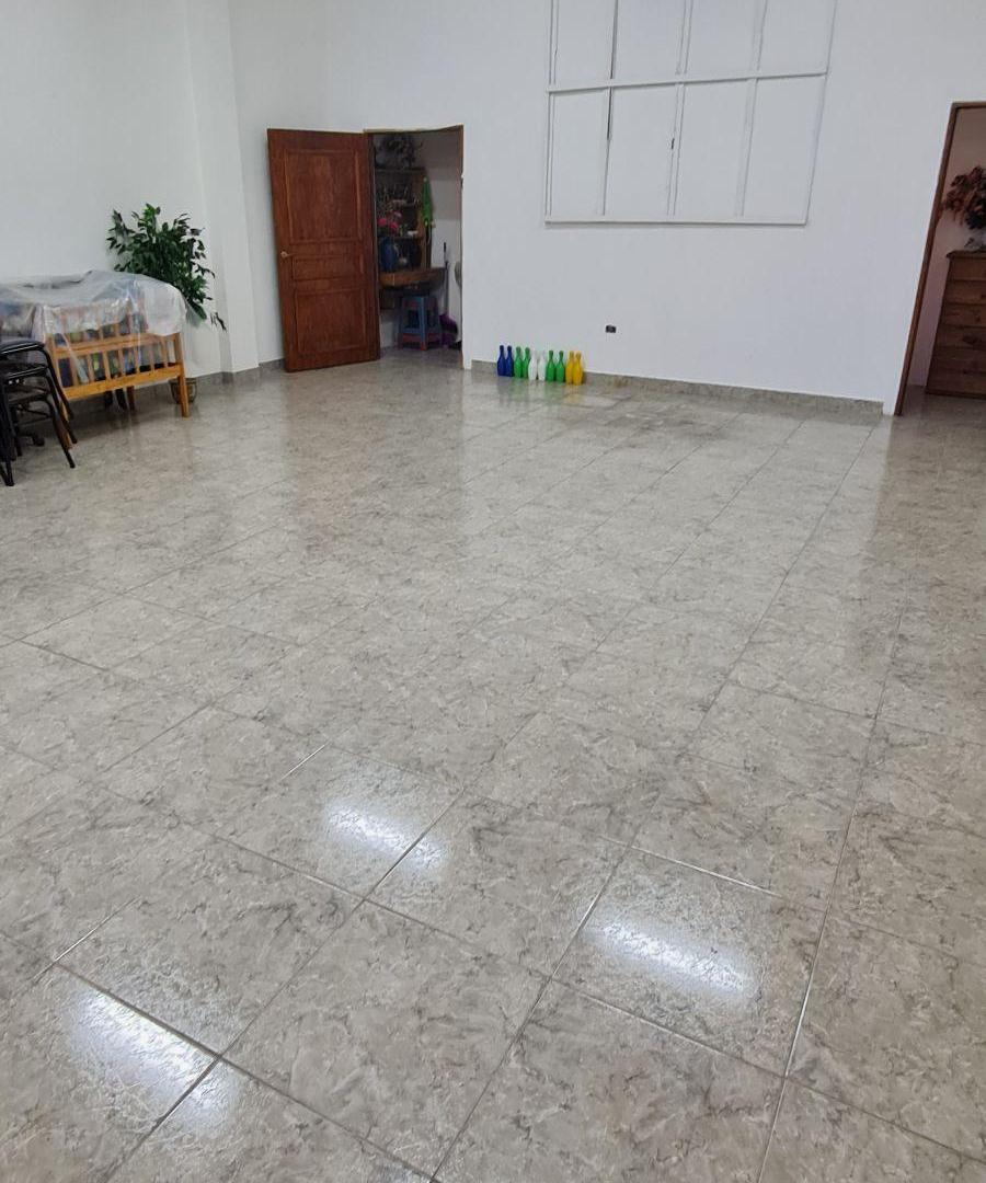 Foto de LOCAL CON VIVIENDA de 3 Plantas 2 Patios, imagen 1