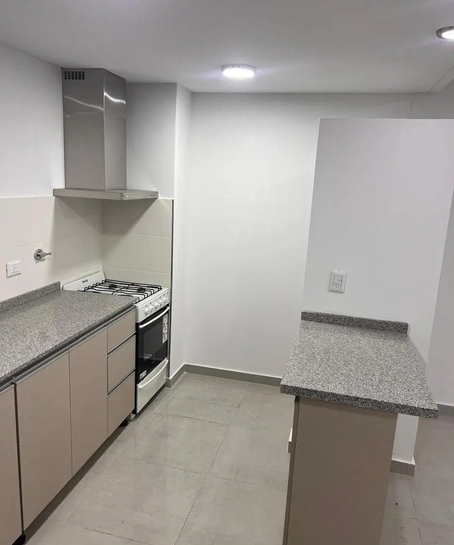 Depto. 2 ambientes a estrenar con cochera! 5