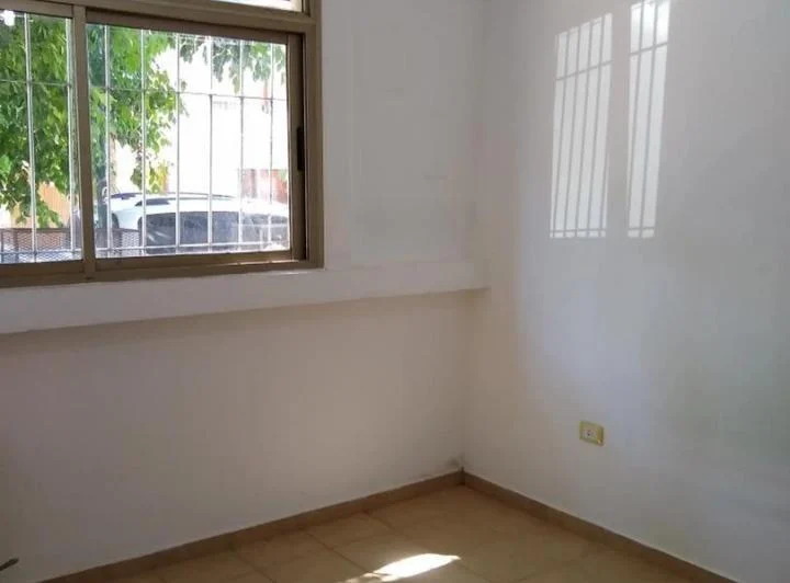 ¡1 dormitorio en planta baja, zona Hospital de Niños! 1