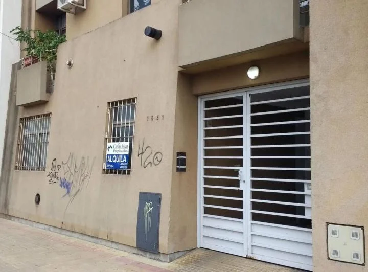 ¡1 dormitorio en planta baja, zona Hospital de Niños! 5
