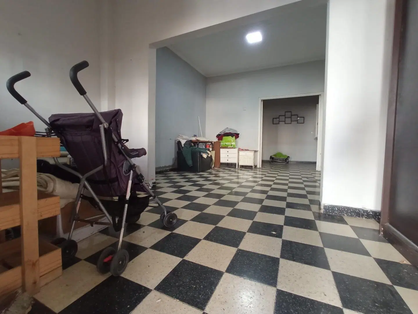 Alquiler casa 18 (50 y 51) solo cpmercial/instituciones 1