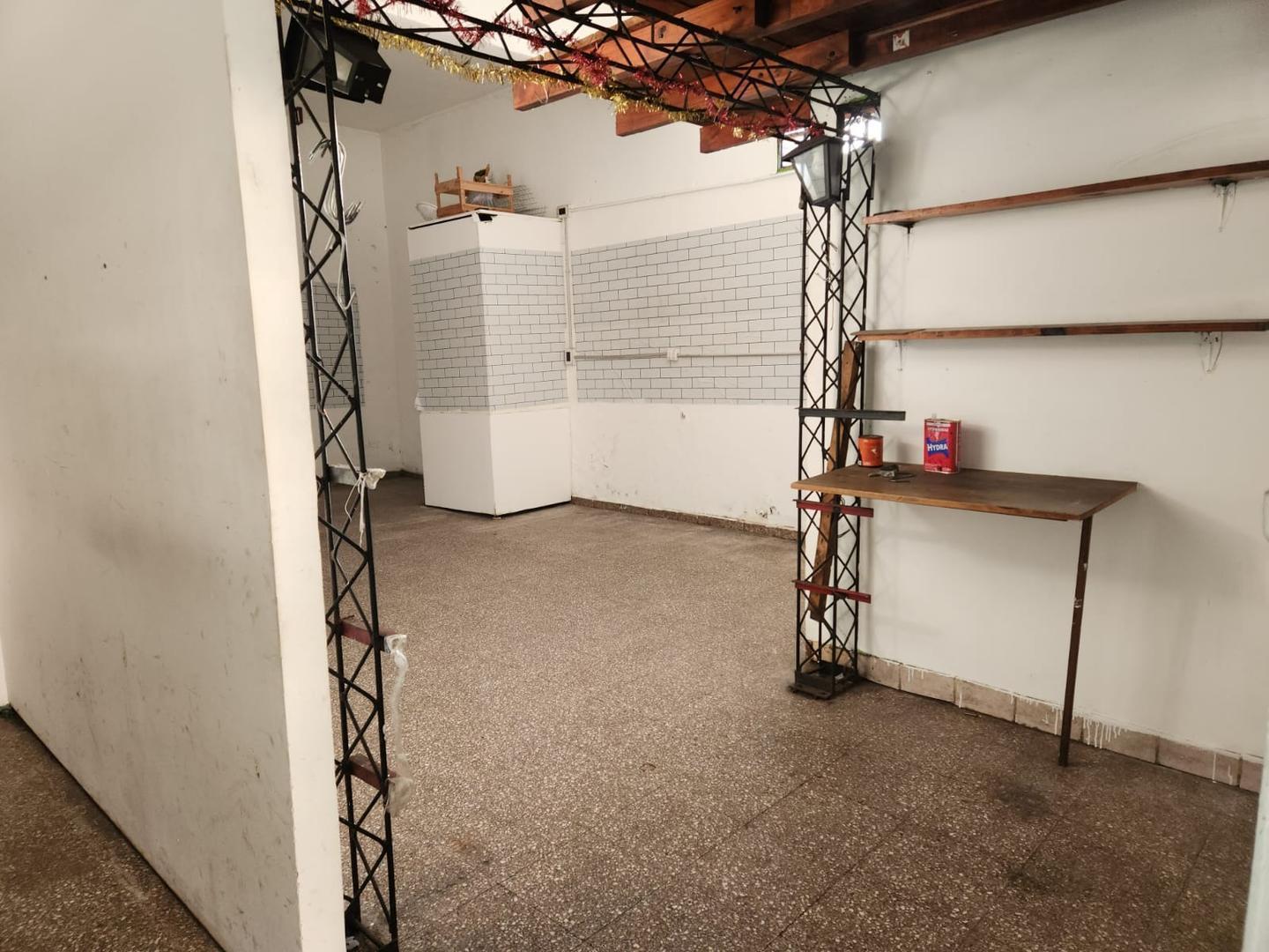 Foto de ¡Local comercial sobre esquina 520 y 1!, imagen 4