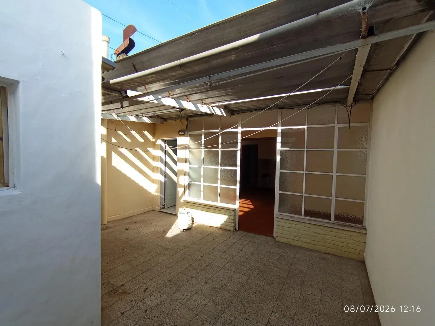 Depto tipo casa interna, dos dormitorios + patio, 2