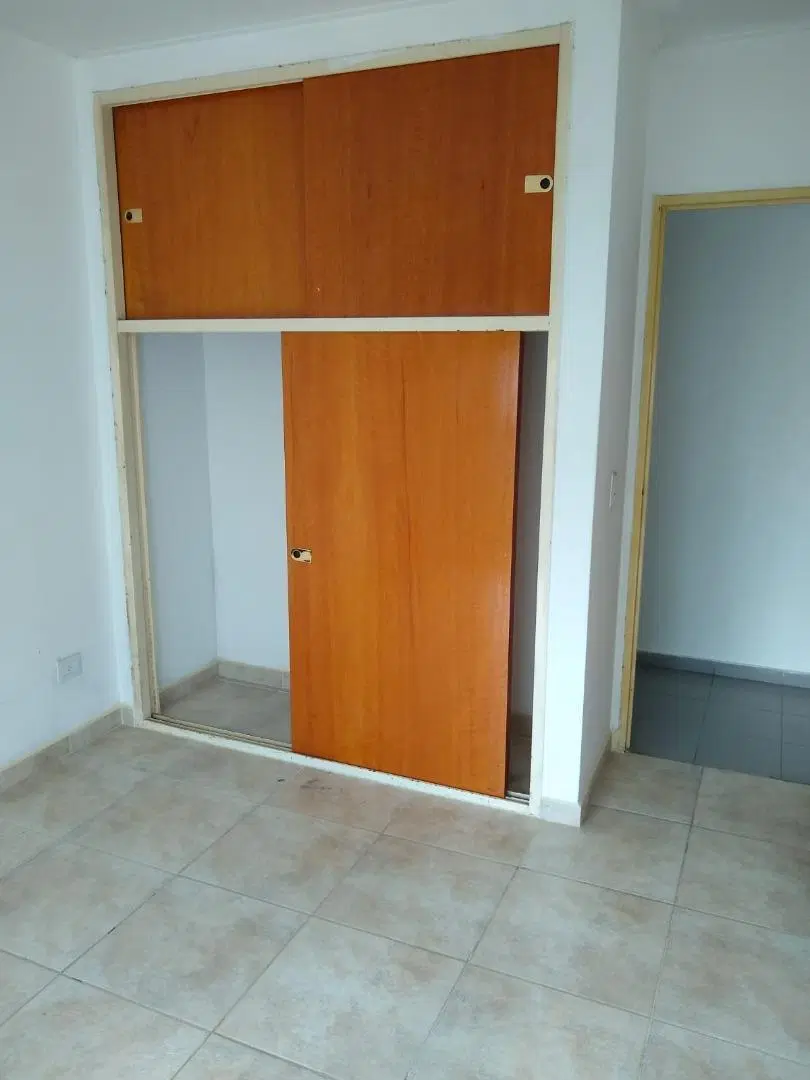 ¡Departamento 1 dormitorio con balcón al frente! 5