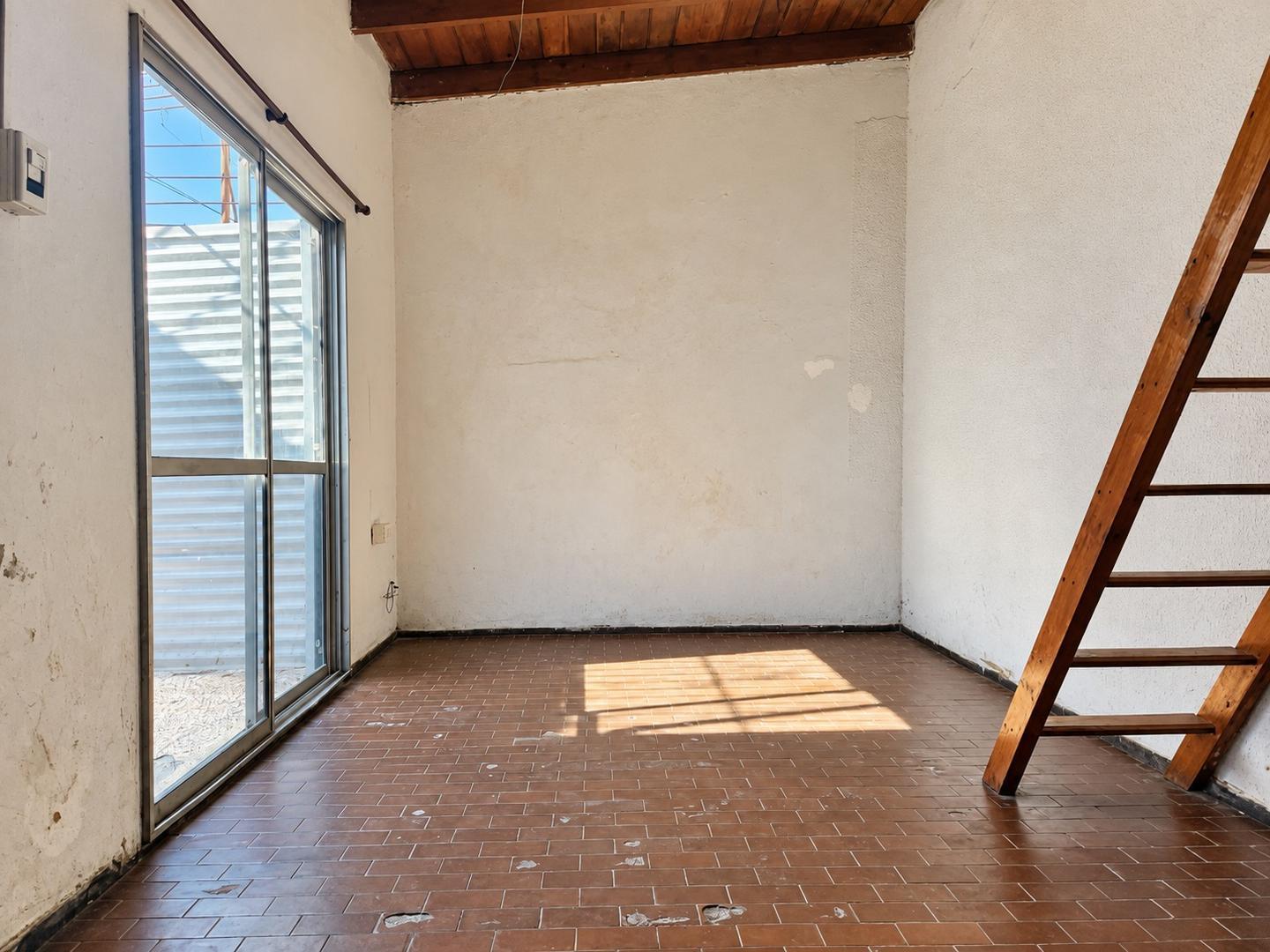 Foto de ¡Monoambiente con patio zona Hospital Rossi!, imagen 1