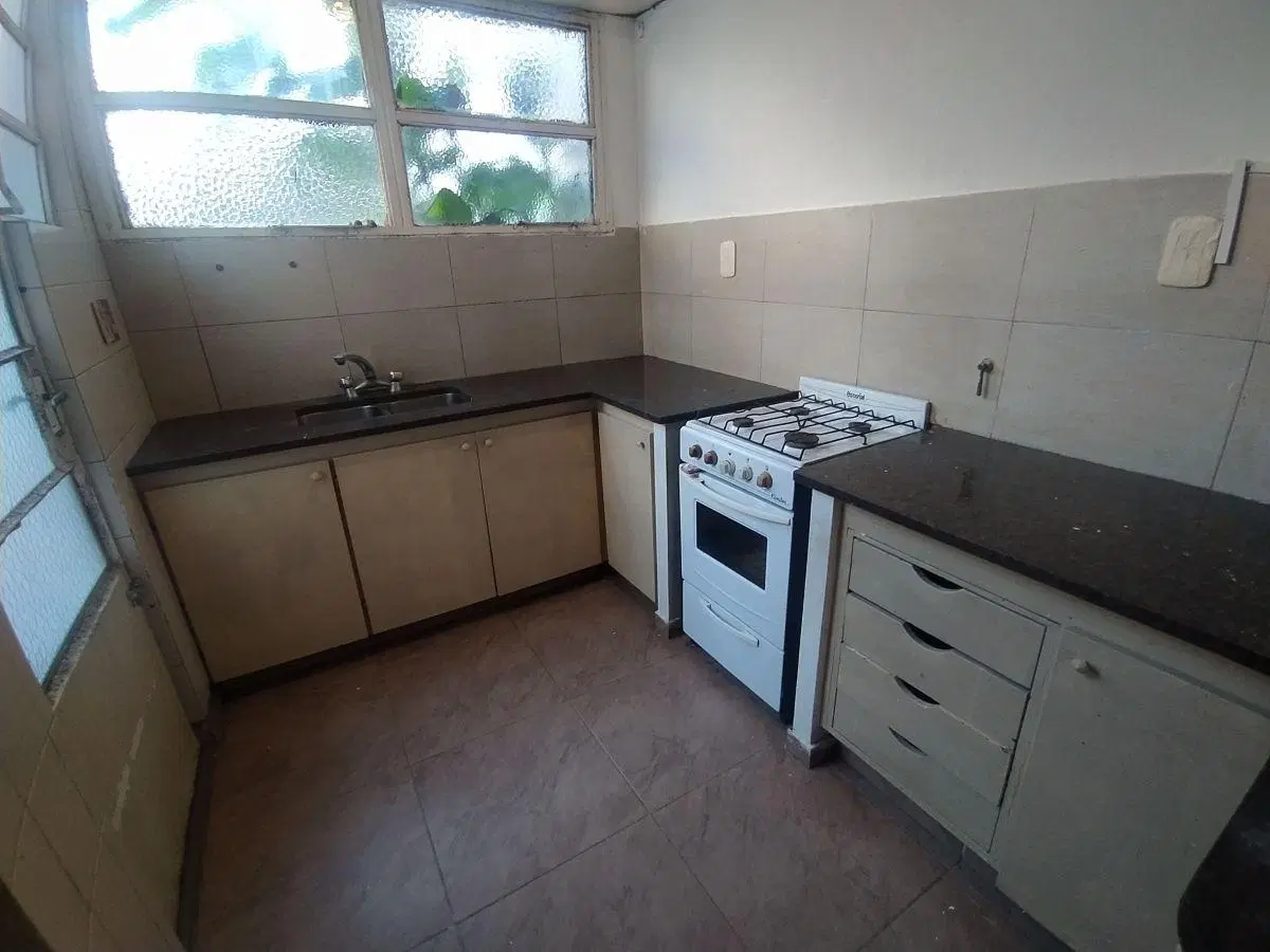(115 Y 38) ALQULER DEPARTAMENTO PB FTE T/CASA (2) DORMITORIOS Y PATIO 5