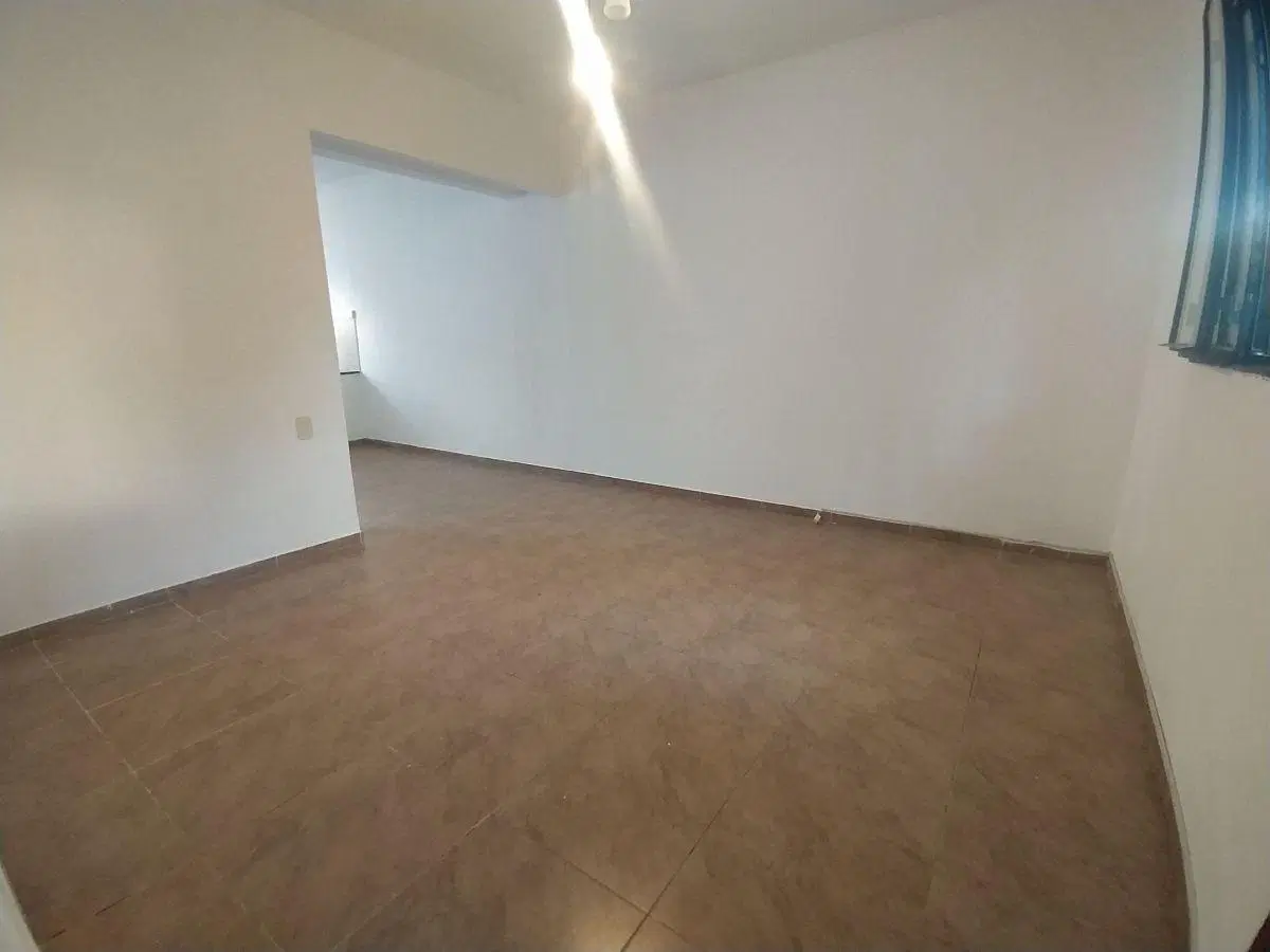 (115 Y 38) ALQULER DEPARTAMENTO PB FTE T/CASA (2) DORMITORIOS Y PATIO 3