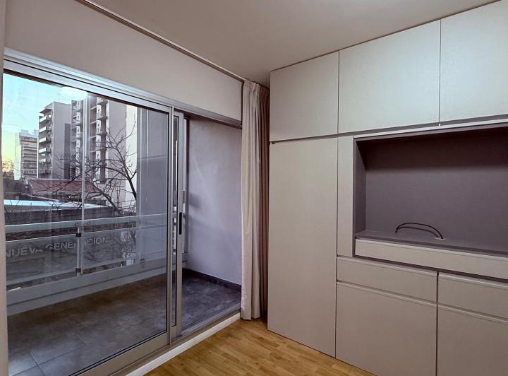 Departamento 2 ambientes con balcón y Amenities 4
