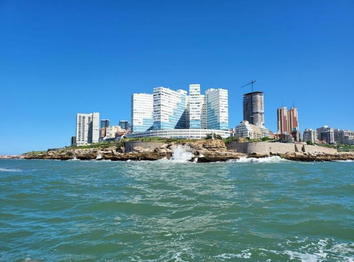 Alquilo departamento 3 ambientes Mar del Plata, por día . Mirador Cabo Corriente 3