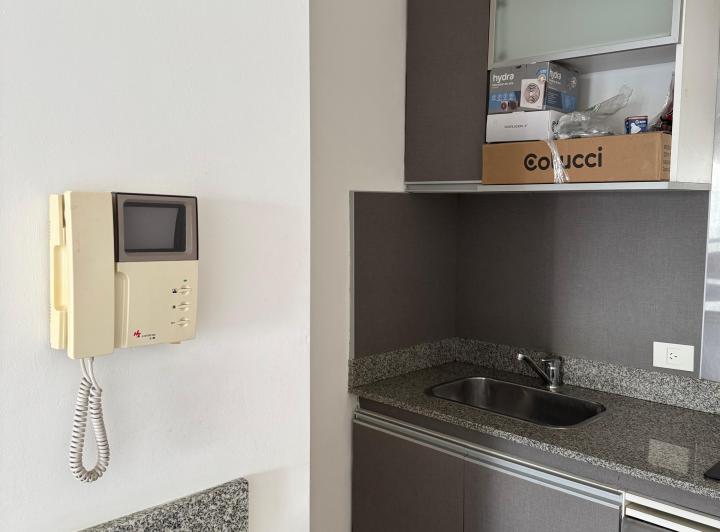 Alquiler monoambiente 3er piso al frente 1